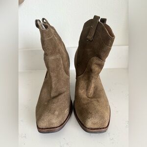 Matisse | Shoes | Matisse
Galveston Olive Suede Bootie...